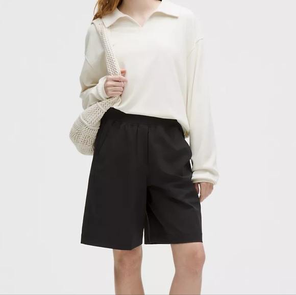 NWT Lululemon Stretch Woven Ruffle-Waist High-Rise Short 9" XL Black ( SZ 10/12) - Picture 1 of 13